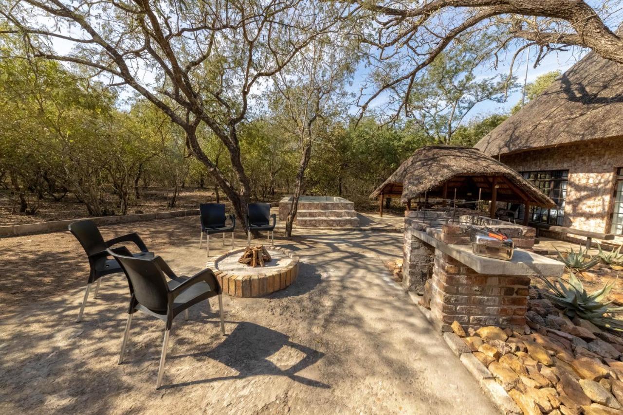 Elephant'S Hide Villa Marloth Park Exterior photo