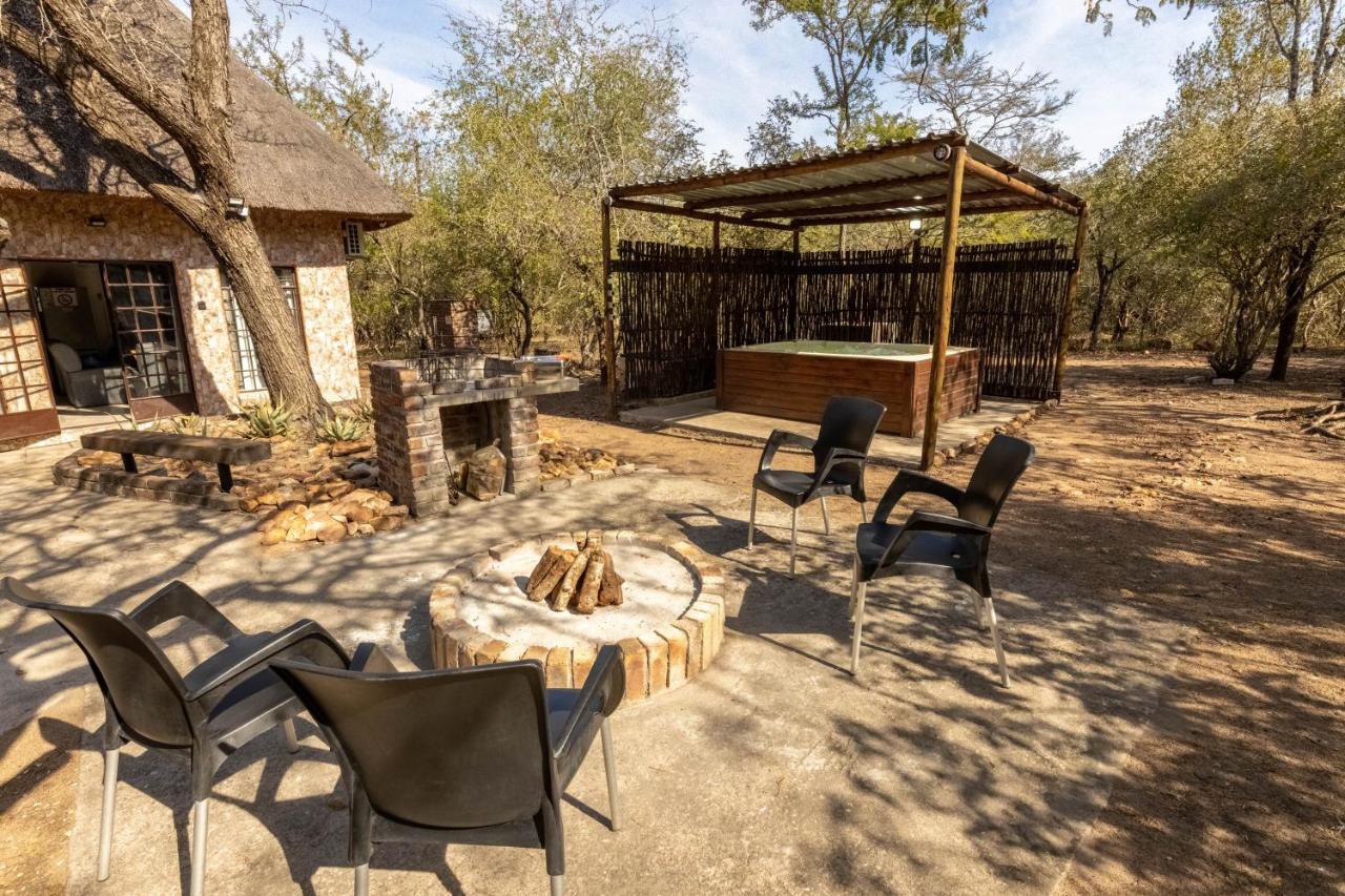 Elephant'S Hide Villa Marloth Park Exterior photo